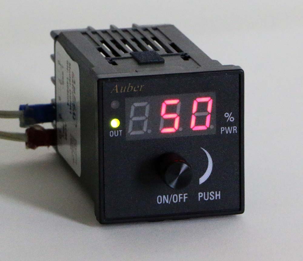 Digital SSR Power Regulator with Built-in SSR